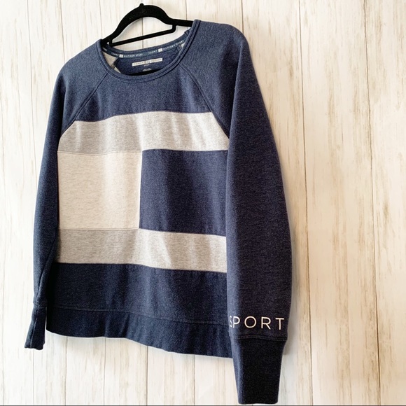 Tommy Hilfiger Tops - 🌼 3 for $35 Tommy Hilfiger Crewneck Sweater O8